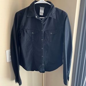Black women’s north face jean shirt